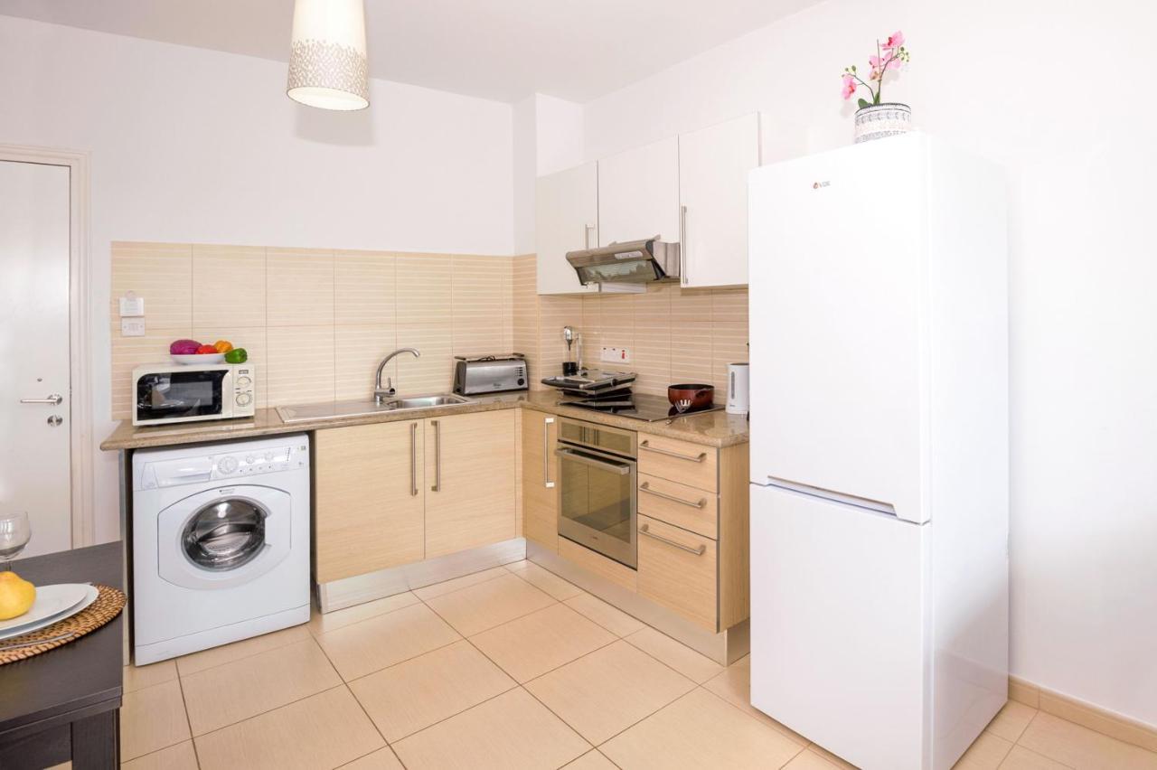 Laila - Coralli Beachfront Apartment Πρωταράς Εξωτερικό φωτογραφία