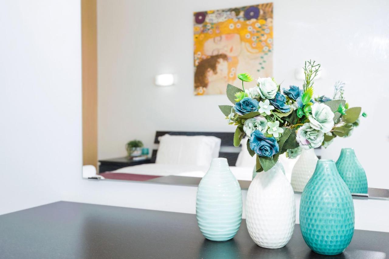Laila - Coralli Beachfront Apartment Πρωταράς Εξωτερικό φωτογραφία